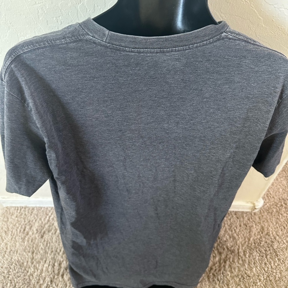Men’s Pre Own As Is Size XL Vintage foo Fighters Shirt  eagle - Picture 3 of 4